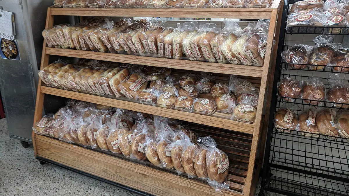 Simmons Bakers – bakery in Marshalswick, St Albans